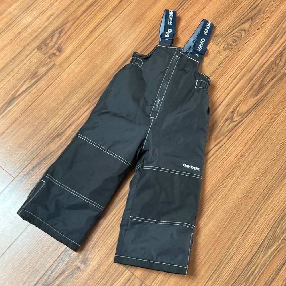 Black Oshkosh size 2T snow pants